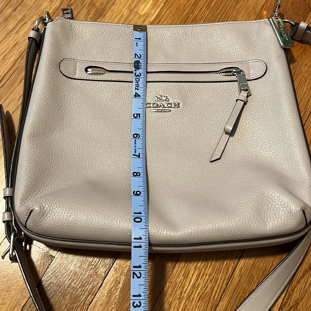 Coach Light Gray Pebbled Leather Crossbody‎ Bag